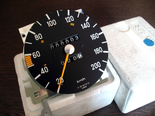 Mercedes benz w123 200 speedometer 1235425001 oem nos new