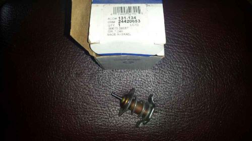 Engine coolant thermostat acdelco 131-134