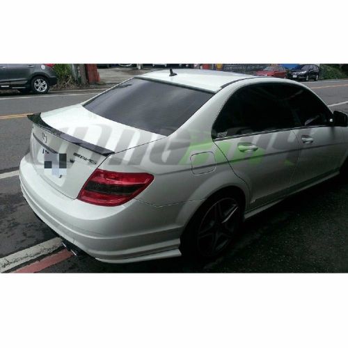Painted w204 c74 type trunk &amp; rear side skirt bumper extensions &amp; roof spoiler