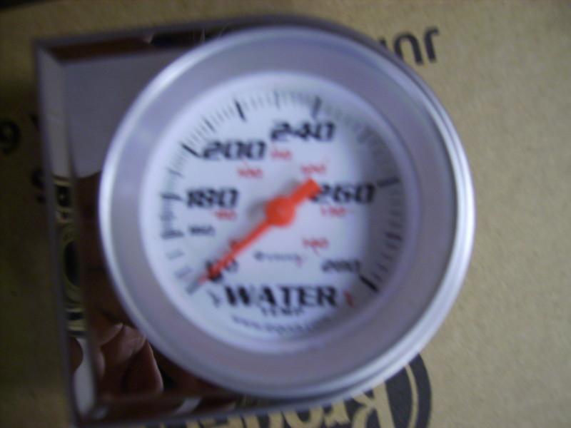 Find Equus water temperature gauge with temperature gauge cable in