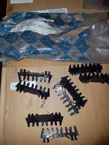 Mercedes benz nos 190c 200 220 220s 220 se spark plug wire holder 1151590140