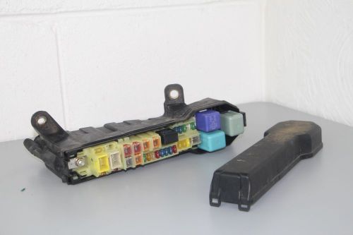 Under hood engine motor compartment fuse relay box for lexus gs300 gs400 gs430