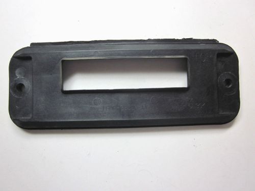 2004 taurus sable ecu ecm computer brain dust cover sleeve bracket f6df-12b523