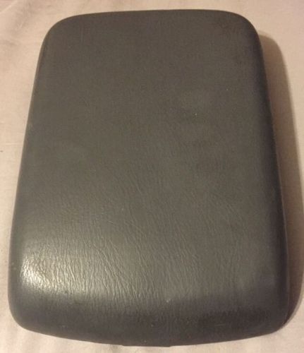 00-01 nissan frontier xterra center console lid armrest arm rest top oem gray