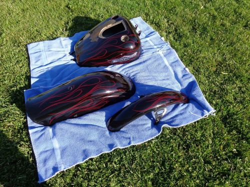 Harley davidson 2006 dyna wide glide paint set. needs paint