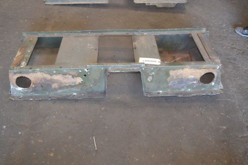 Land rover defender, mod lt 77 seat box #2808