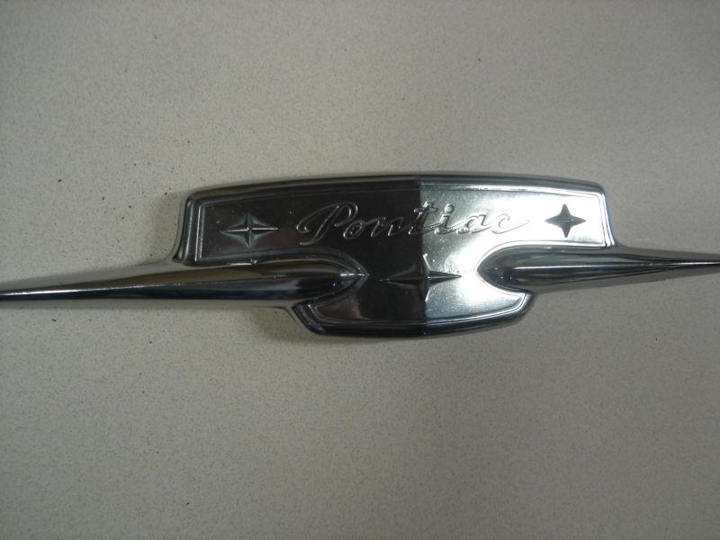 1949  pontiac hood ornament