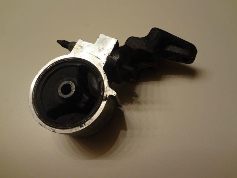 Find Honda/ Integra OEM B series engine mount in New Berlin, Wisconsin