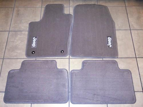 Jeep grand cherokee 2011-2012 medium graystone floor mats mopar oem
