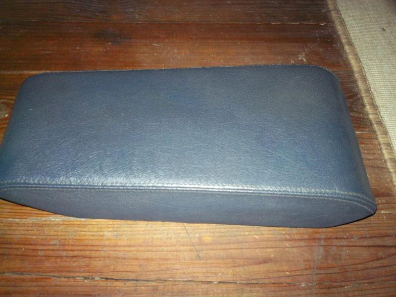 1988-1994 jaguar xj6 center console arm rest / lid  dark blue