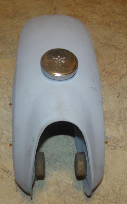 Vintage motorcycle gas tank yamaha lates 60,s 1970-1973
