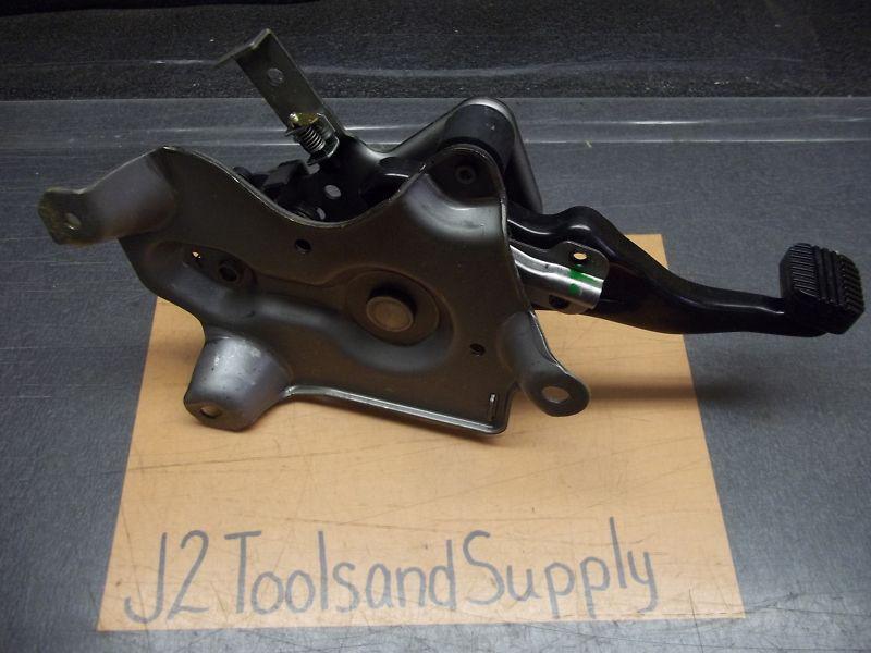 New genuine nissan 36010-8z310 control park lever