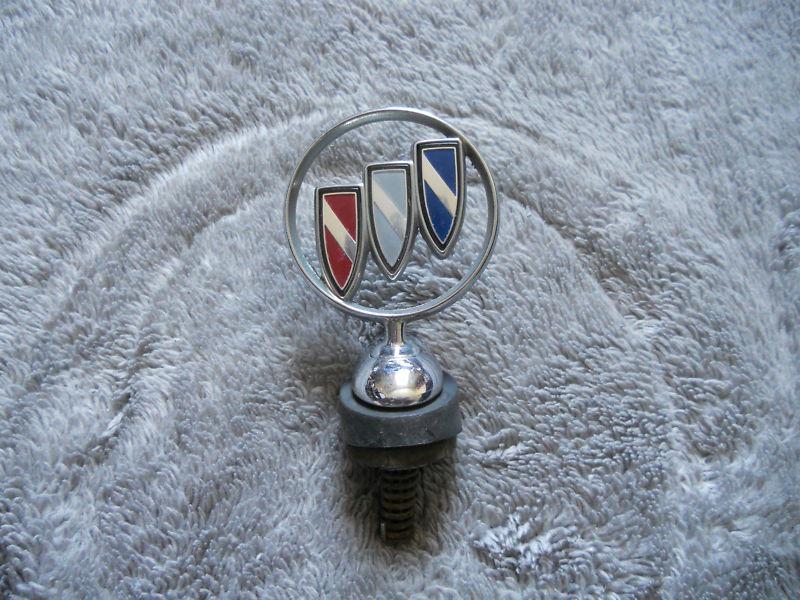 Find BUICK PARK AVENUE HOOD ORNAMENT EMBLEM G/C G/COLOR in Independence