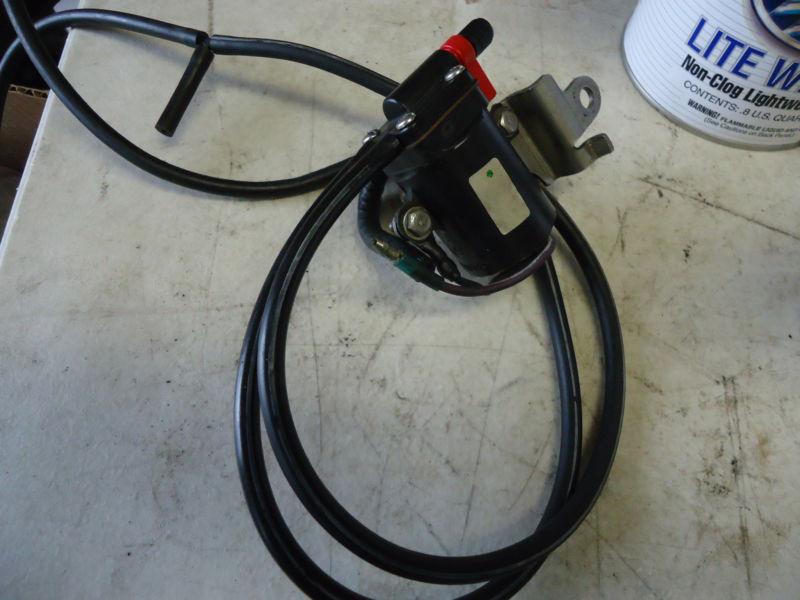 Johnson evinrude v4 120-140hp outboard  fuel primer solenoid & bracket 437231