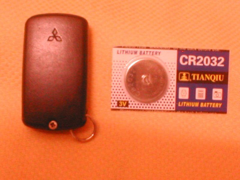 MITSUBISHI,KEYLESS,REMOTE,G8D-525M-A,FCC:OUCG8D-525M-A,3 BUTTON,WORKS,SPARE BATT, US $17.99, image 2