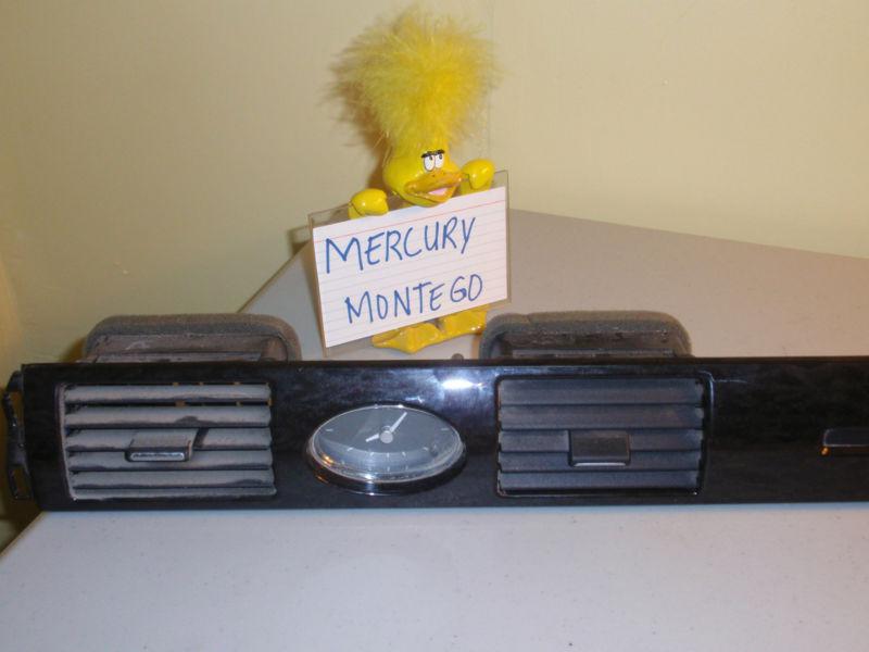 05 06 07 mercury montego dash/ac vent  with clock