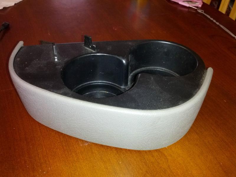 Find 1996 Chevy Suburban Yukon center console back seat cup holder