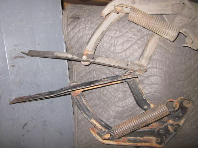 67 68 69 original gm cowl hood hinge set w/springs camaro ss  350 396 big block