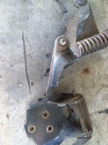 70 71 72 73 74 75 76 77 78 79 80 trans am firebird camaro z28 pass door hinges