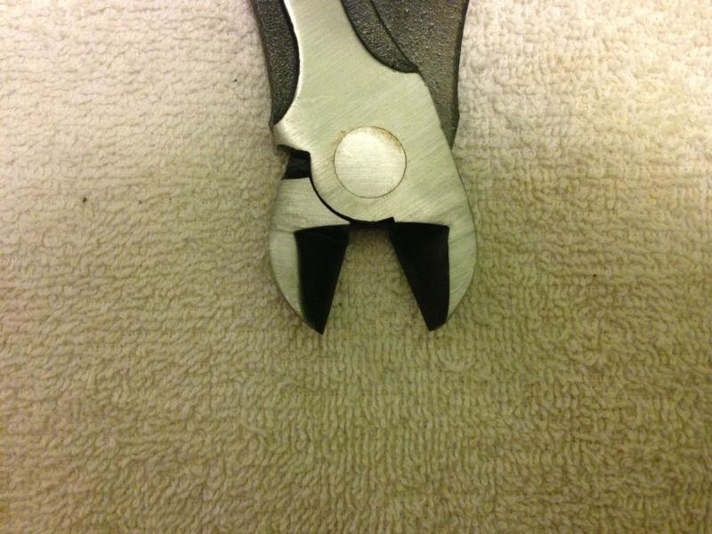 Sell Mac TOOLS 11" cutters in Clinton, Mississippi, US, for US 22.00