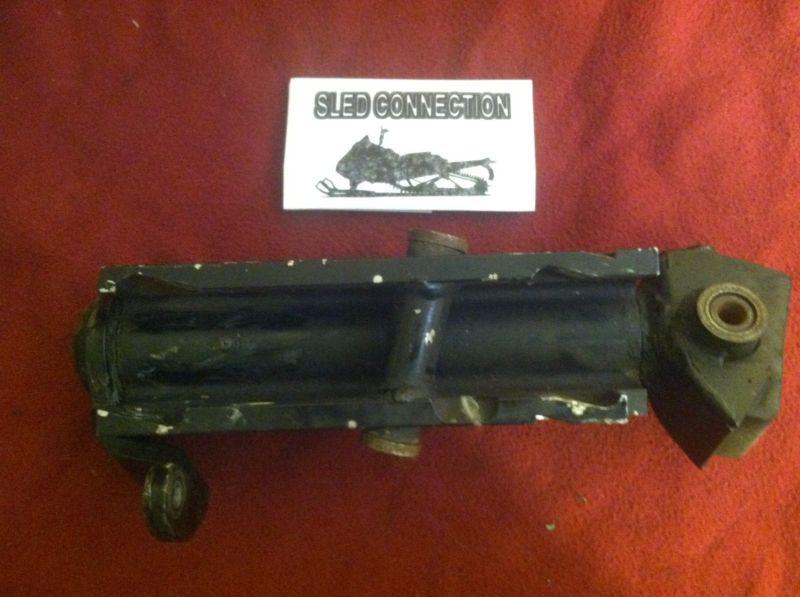 Left spindle housing arctic cat zr zrt thundercat 580 600 1996 1997 1998  96 97 