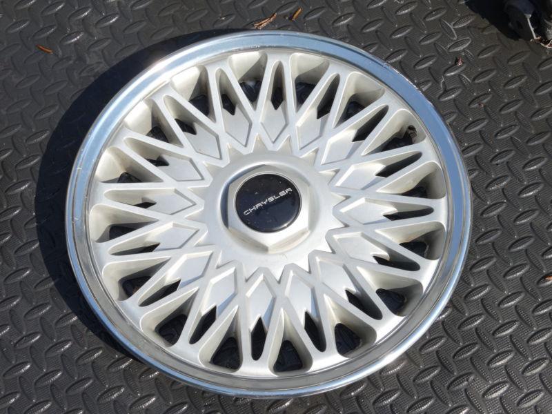 Sell 1993 1994 1995 chrysler LHS CONCORDE NEW YORKER 15" HUB CAPS