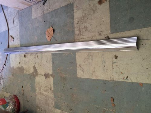 New 1985 - 1993 mazda pick up truck tailgate protector extruded