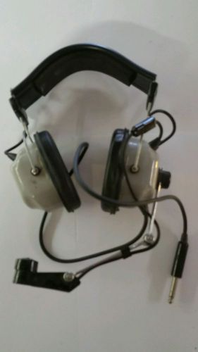 David clark model h3370 aviation headphones