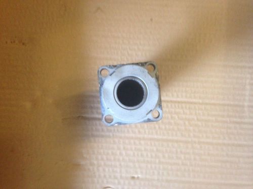 Omc cobra bearing housing 984462