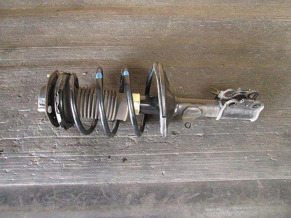 Toyota markii qualis 1998 front right strut [0350110]