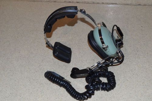 David clark headset model h3391- with m-1/dc amplified dynamic