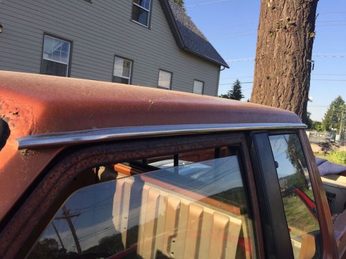 Nissan 720 st deluxe 1985 gutter trim roof rail stainless 1986 1984 1983 truck