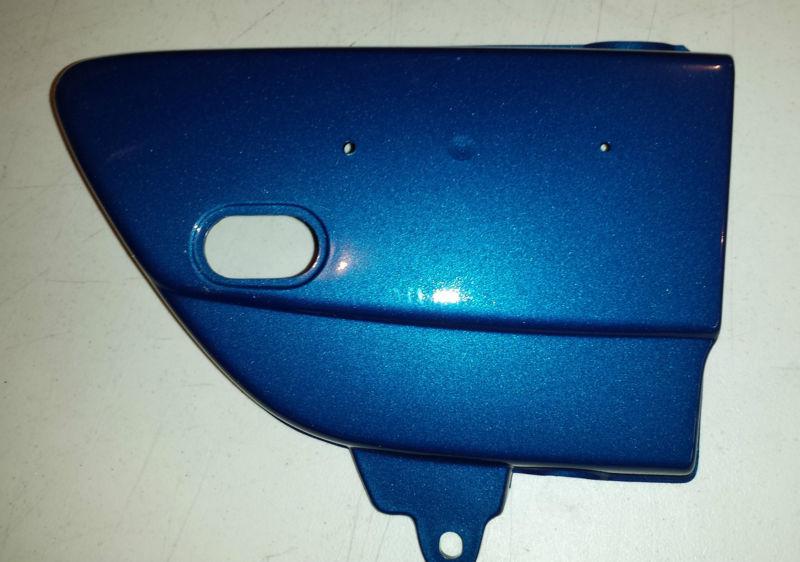 New suzuki 47111-34100-03f rh frame cover 1977 gt380 sebring super rare