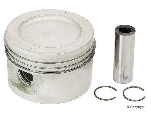 Mahle engine piston w/rings 060 53004 057 engine piston