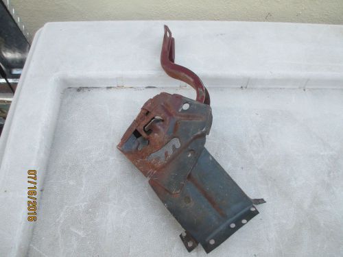 1966-67 gto/lemans deck lid hinge, rh