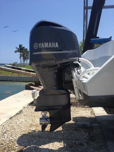 Single 2010 yamaha f350 30" v8 outboard boat engine 350+hp f350uca