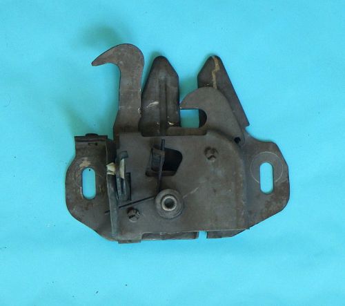1972-76 lincoln continental mark iv hood latch