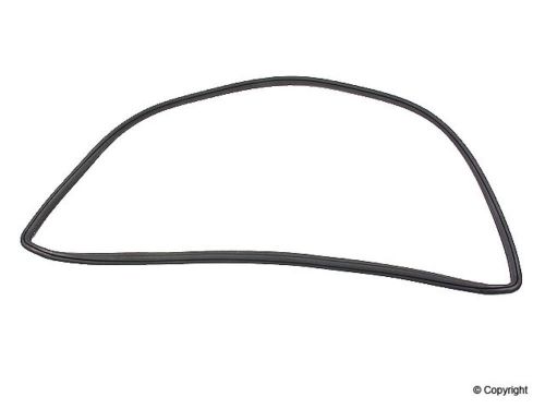 Windshield seal-uro wd express 955 06043 738 fits 68-76 bmw 2002