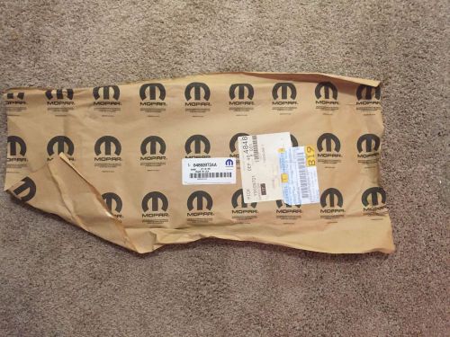 New ~ oem mopar ~ chrysler pacifica ~ 3.5l v6 engine oil pan gasket ~ 04892072aa