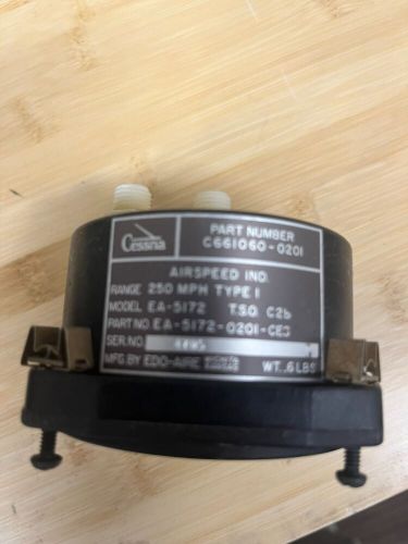 Cessna 182 airspeed indicator