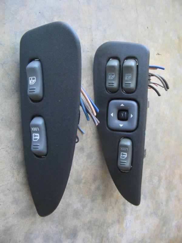 Sell 19931996 Pontiac Firebird Trans Am Power Window Switches in Altamonte Springs, Florida, US