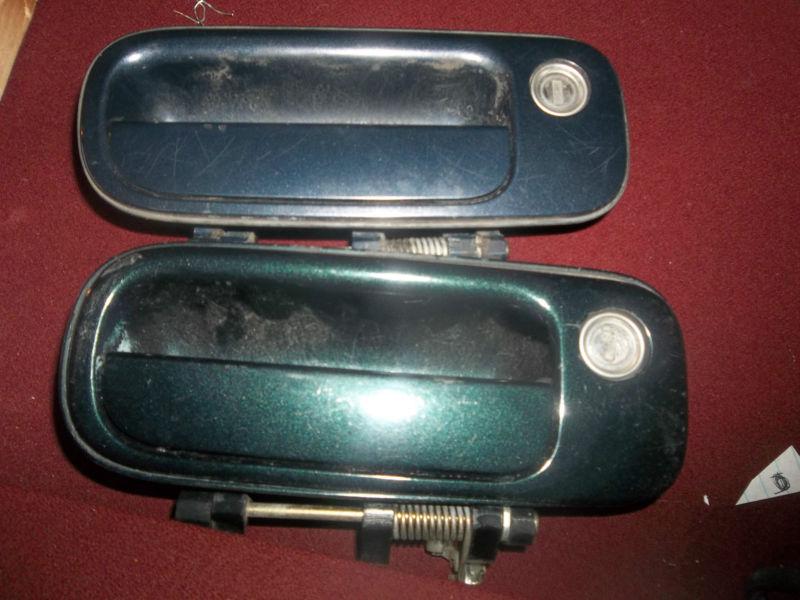 Toyota camry door handles 1993-1996 driver side