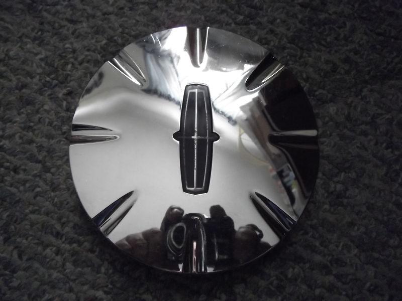 Sell Lincoln Town Car Center Hubcap Hub Cap Caps 19982002 in