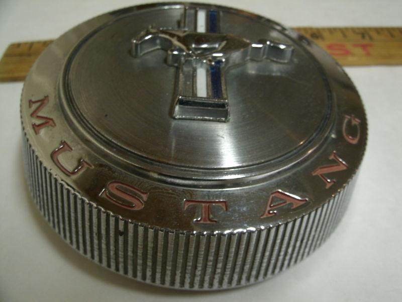ORIGINAL VINTAGE FORD MUSTANG GAS CAP, US $19.99, image 2