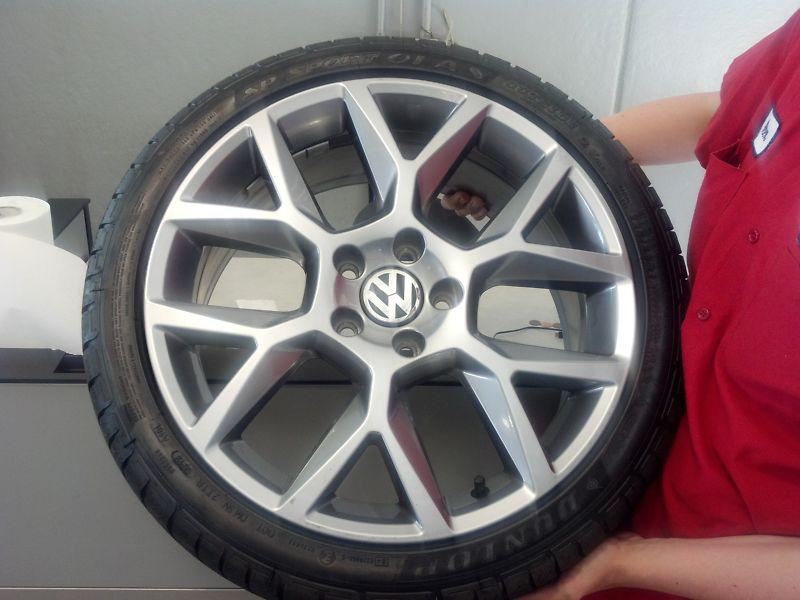 18 inch vw gti watkins glen rims and 18 inch tires 