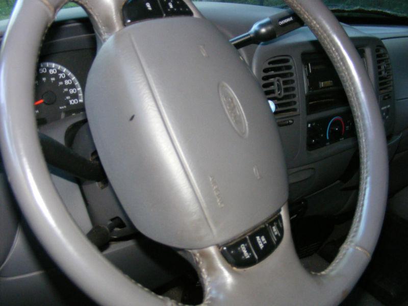 Sell Ford F150 Driver Air Bag in Oxford, Connecticut, US, for US 75.00