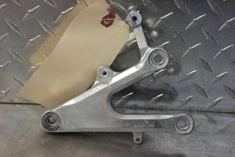03 04 05 yamaha yzf r6 r6s right rearset bracket b172 #20343