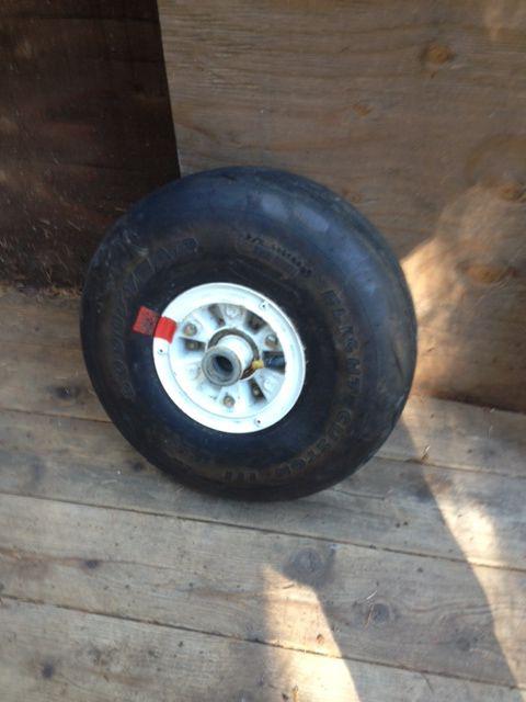 Goodyear 600.6 nose wheel 140-160 cessna 210 310 340 414 421
