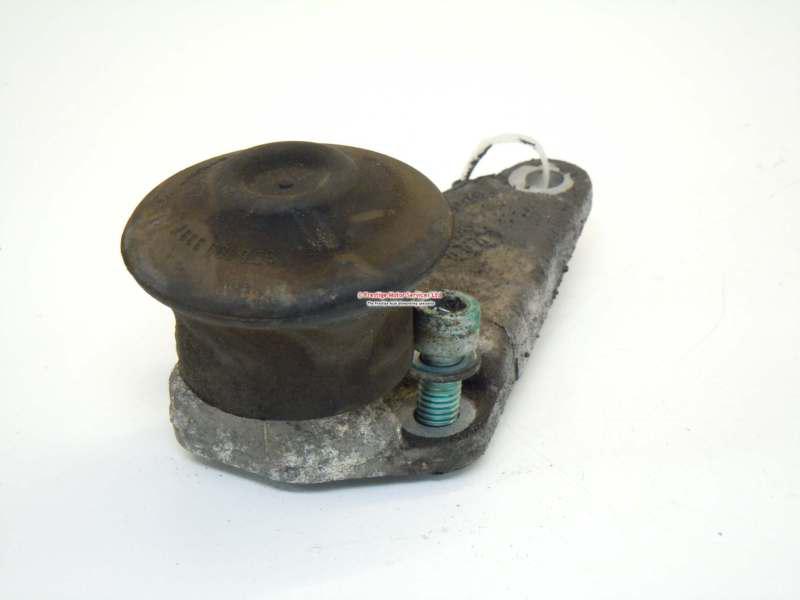 Sell Audi A6 C5 A4 B5 V6 Front Engine Mount 8D0199343J in Stocktonon