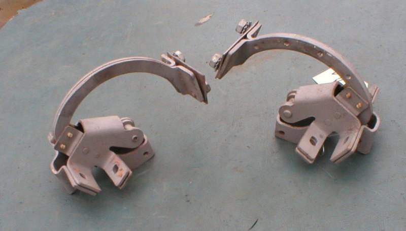 1955-57 chevrolet wagon liftgate l & r hinge set nice